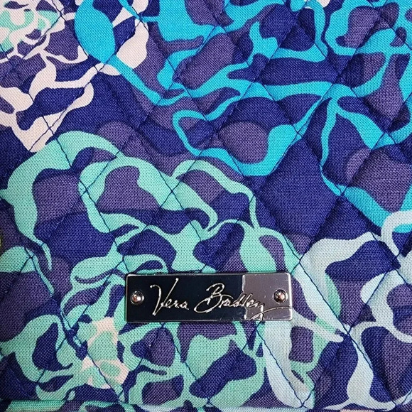Vera Bradley E-Reader Sleeve Katalina Blues Tablet Quilt - Picture 2 of 7